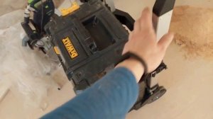 Складная тележка с телескопической ручкой для транспортировки модулей системы DeWALT TSTAK