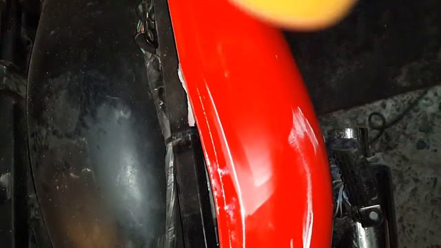 полировка мото после покраски спустя 2 месяца акрилом (мотомастерская GTS мото Киев)