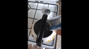 как снять дозатор с бутылки