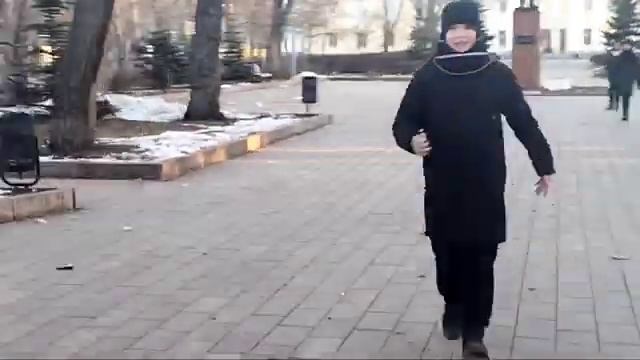 Топ 10 лёгких, красивых, стильных трюков на трюковом самокате!
