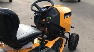 Садовый трактор Cub Cadet XT2 с травосборником