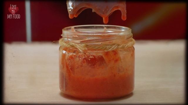 Клубничный десерт с мягким творогом и печеньем в банке. смотреть онлайн