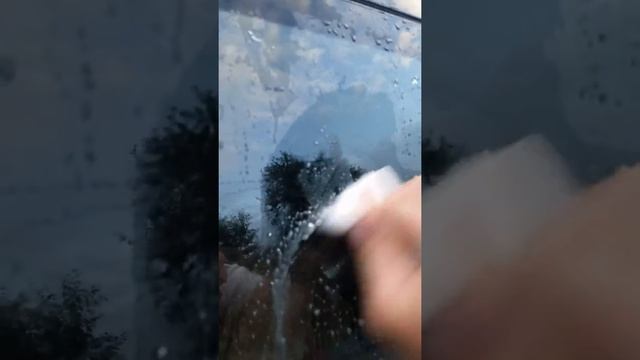 Как быстро удалить остатки клея из под скотча смотреть онлайн