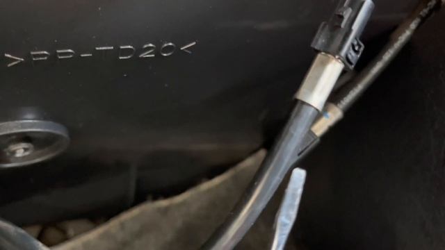 Antenna Replacement - Chevy Express / GMC Savana смотреть онлайн