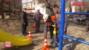 Детские площадки на теплотрассах – это опасно