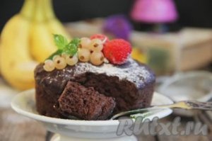 Бананово-шоколадный кекс в микроволновке