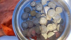 Скупка и продажа монет медалей значков
