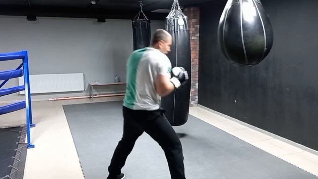 Все 300 боксерских комбинаций для спарринга в одном видео.