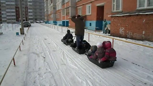 Дети на мотособаке (мотобуксировщик Джек) смотреть онлайн