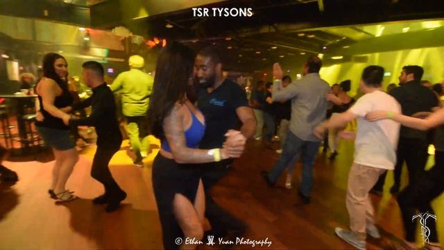 SUSAN & JEREMY Bachata Social Dance At TSR TYSONS смотреть онлайн