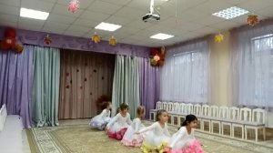 Танец с лентами