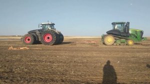 Fendt 1050 vs 560RT John Deere (See Description for details)