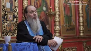 Может ли священник быть крестным?