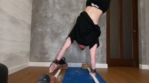 Научился Стойку На Одной Руке НОГИ ВМЕСТЕ