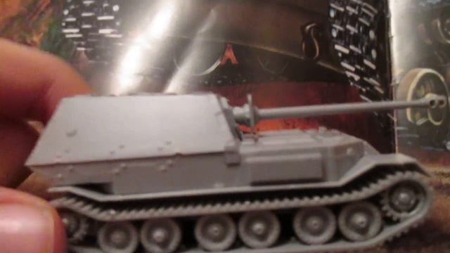Звезда 1/100 Ferdinand смотреть онлайн