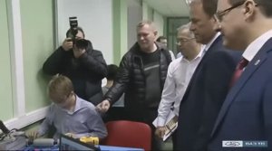 Посещение полпредом по ПФО и губернатором технопарка Жигулевской долины и Кванториума 63 Регион