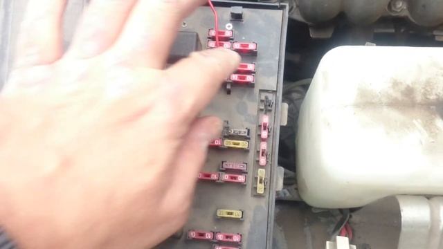 Не горят габариты и панель приборов ВАЗ 2105, 07. Заколхозил смотреть онлайн