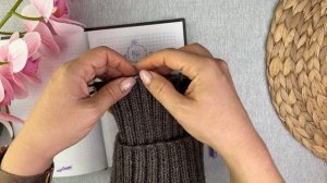 КРАСИВАЯ И ПРОСТАЯ Шапка спицами. Подробный МК