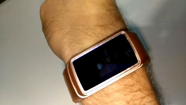Не впечатлили... смарт-часы + гарнитура 2 в 1 Jakcom B3 Smart Watch смотреть онлайн