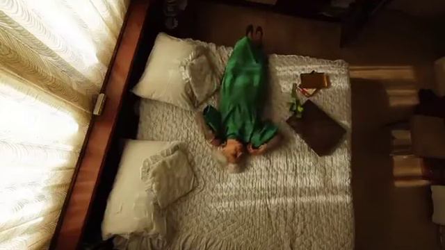 "Starring Julia" - من بطولة جوليا Trailer - A film by Elie Fahed смотреть онлайн