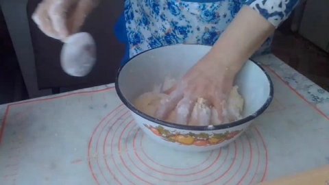 колобки песочные со сладкой начинкой и орехами вкуснятина...