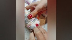 А как Вы открываете ватные диски?