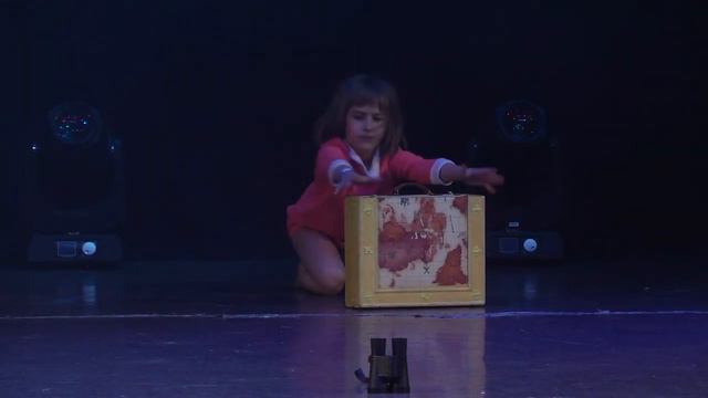 Suzy from the Moonrise Kingdom смотреть онлайн