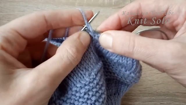 Берет спицами, оригинальный и красивый. Knit Solo