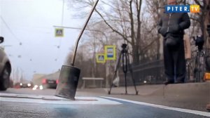 Петербургский трамвай нарисовали на дороге