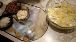 САЛАТ на ЛЮБИТЕЛЯ с копчёной селёдочкой