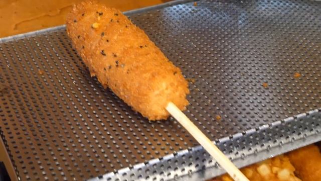 치즈 듬뿍! 명랑핫도그 휴게소 간식세트 / Korean street food смотреть онлайн