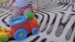 Распаковка паровозика ученого щенка от Fisher Price