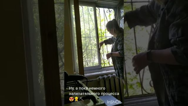 Ремонт убитой однушки, бюджет 40тыс.р.?. Этап 1. Покраска батарей и окон. 3 способа снятия краски смотреть онлайн