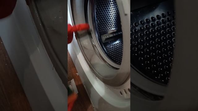 Отмываем чёрный налёт на муфте стиральной машины. Знаю один действенный лайфхак