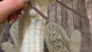 Варежки с шишечками. Мастер-класс по вязанию. #Варежки_спицами