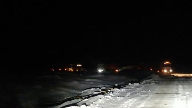 Вот так фуры привозят мусор из Омска в Седельниково смотреть онлайн