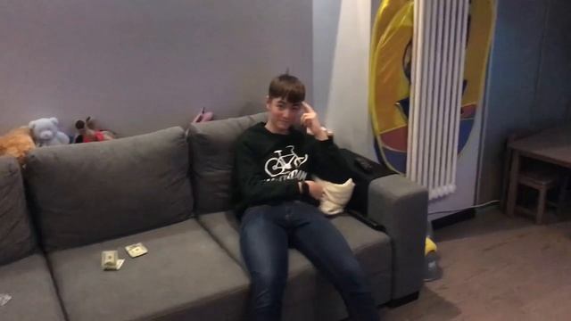 КТО СДЕЛАЕТ САМЫЙ СМЕШНОЙ РОЛИК ТОТ ПОЛУЧИТ 4500$ | КТО ПРОИГРАЛ НАДЕВАЕТ ПРЕЗЕРВАТИВ НА ГОЛОВУ смотреть онлайн