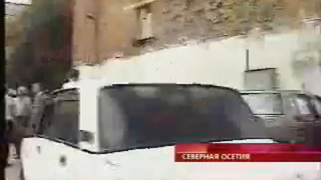 Репортаж 1 канала из Беслана, 3 сентября 2004, 12:01 смотреть онлайн