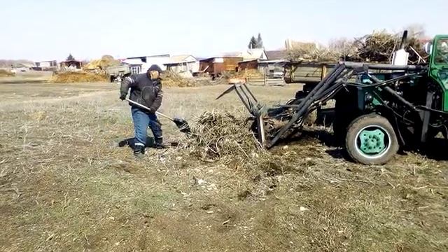 Трактор т 40 ам грузит мусор смотреть онлайн