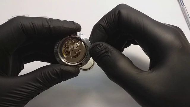 Купил несколько не рабочих часов и механизмов на запчасти.Видео 1 смотреть онлайн