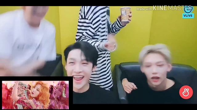 Twice - moremore Reaction by Stray kids bangchan lee know hyunjin Felix