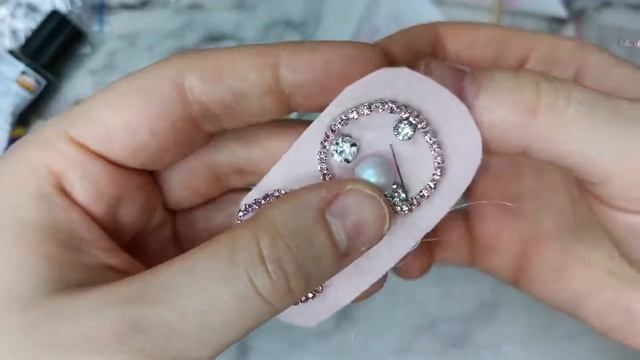 Как сделать простые серьги гвоздики своими руками. Делаю нежные серьги. смотреть онлайн