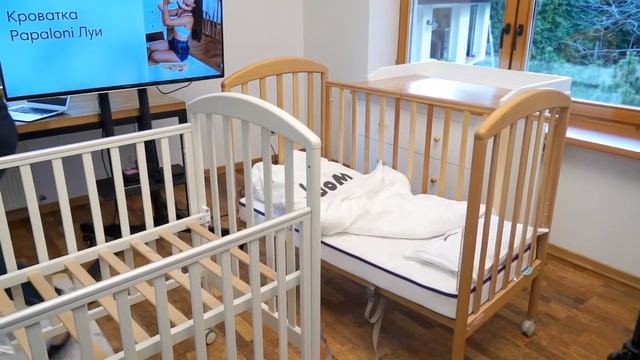 КРУПНЫЙ ПЛАН - PAPALONI - приставная кроватка Луи смотреть онлайн