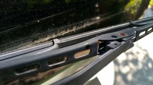 Replace rear wiper blade on Ford Crossover SUV Taurus X