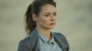 Какой уже большой! Карина Разумовская впервые показала сына : ползаю по квартире