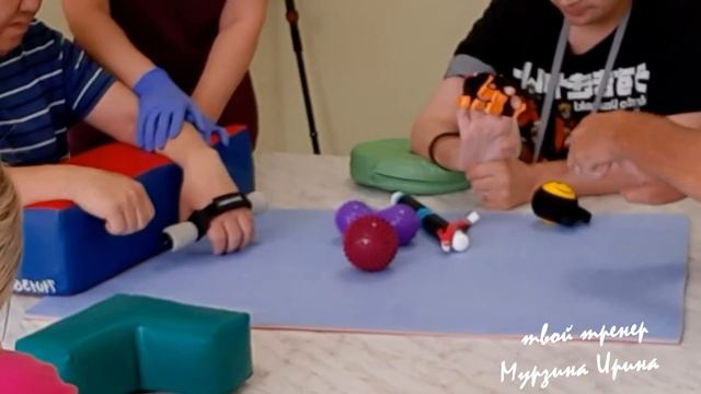 Групповое занятие ЛФК "Восстановление работоспособности руки после инсульта" смотреть онлайн