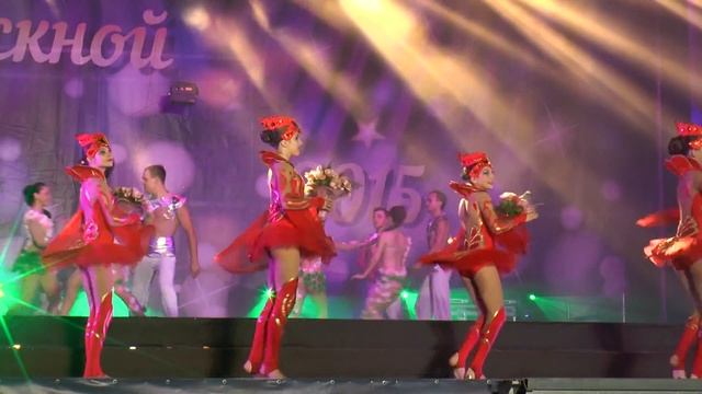 Выпускной 2015 ростов-на-Дону Букет учителям смотреть онлайн