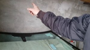 Подробное видео, о замене стекла на автомобиле Х -рей.