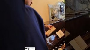 Поёт отец Илиодор