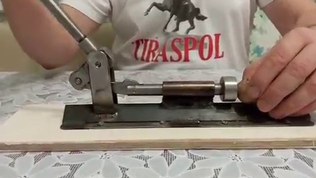Орехокол для дома (своими руками)